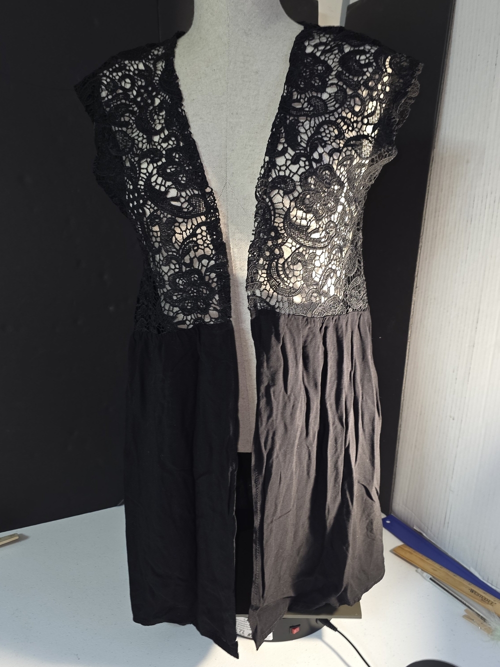 Maurices Black Lace Open Front Crochet Inset Vest Tunic/ 3rd Piece Accessory S/M